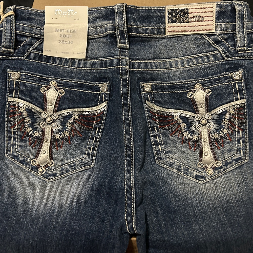 NWT Miss Me Bootcut Jeans - Size 28x34